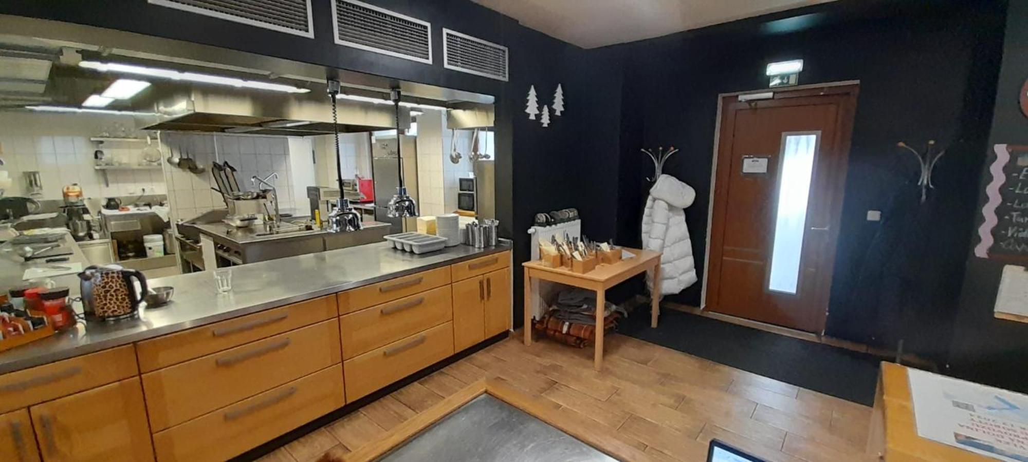Penzion A Restaurace U Sousedu سترازني المظهر الخارجي الصورة