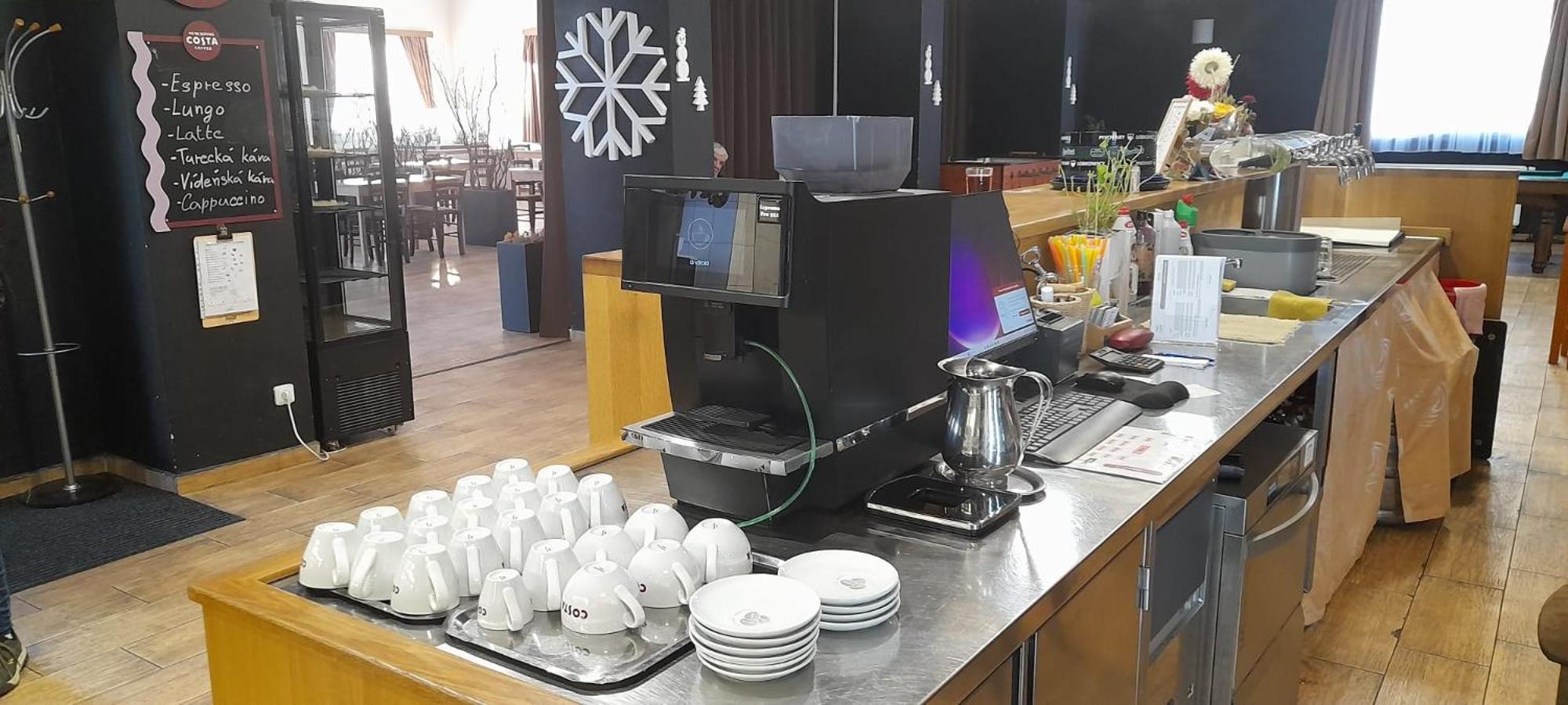 Penzion A Restaurace U Sousedu سترازني المظهر الخارجي الصورة